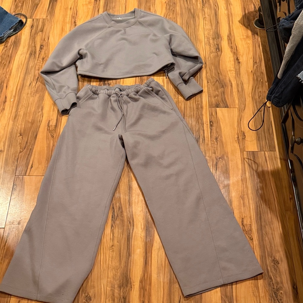 Women's Wide Leg Lounge Set in Gray